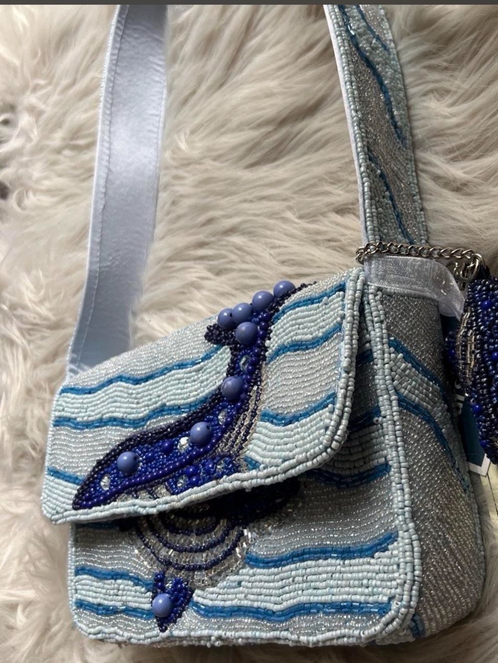 Beaded Blue Whale Shoulder Bag - Women Bags - Picture 3 of 5